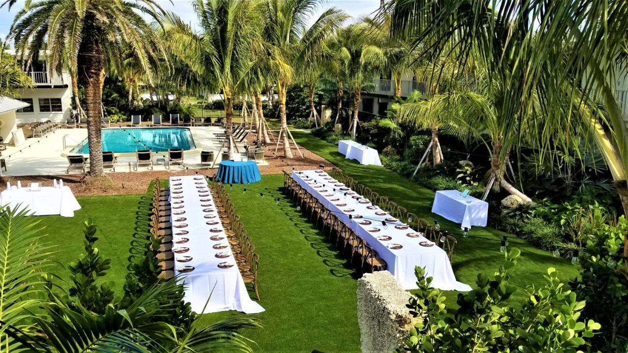 Bali Hai Beachfront Resort And Spa Holmes Beach Extérieur photo