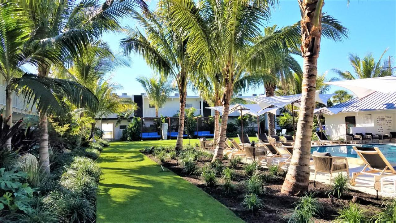 Bali Hai Beachfront Resort And Spa Holmes Beach Extérieur photo