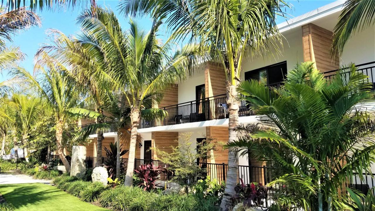 Bali Hai Beachfront Resort And Spa Holmes Beach Extérieur photo